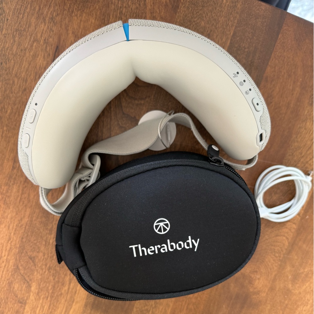 Like new Therabody Smart goggles